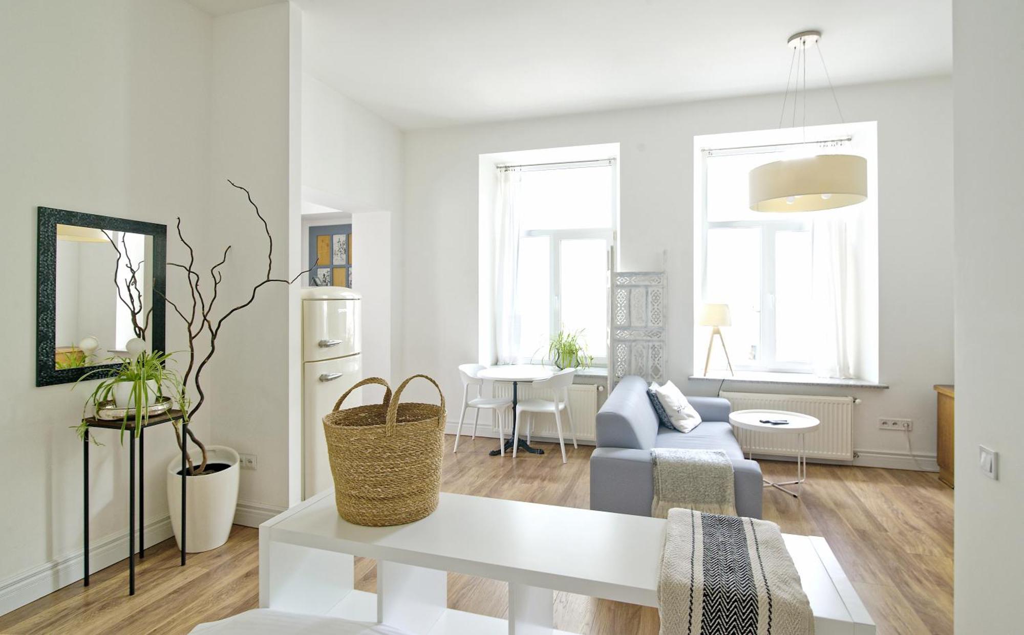White Door Apartments Heart Of Odessa 1 Exterior foto