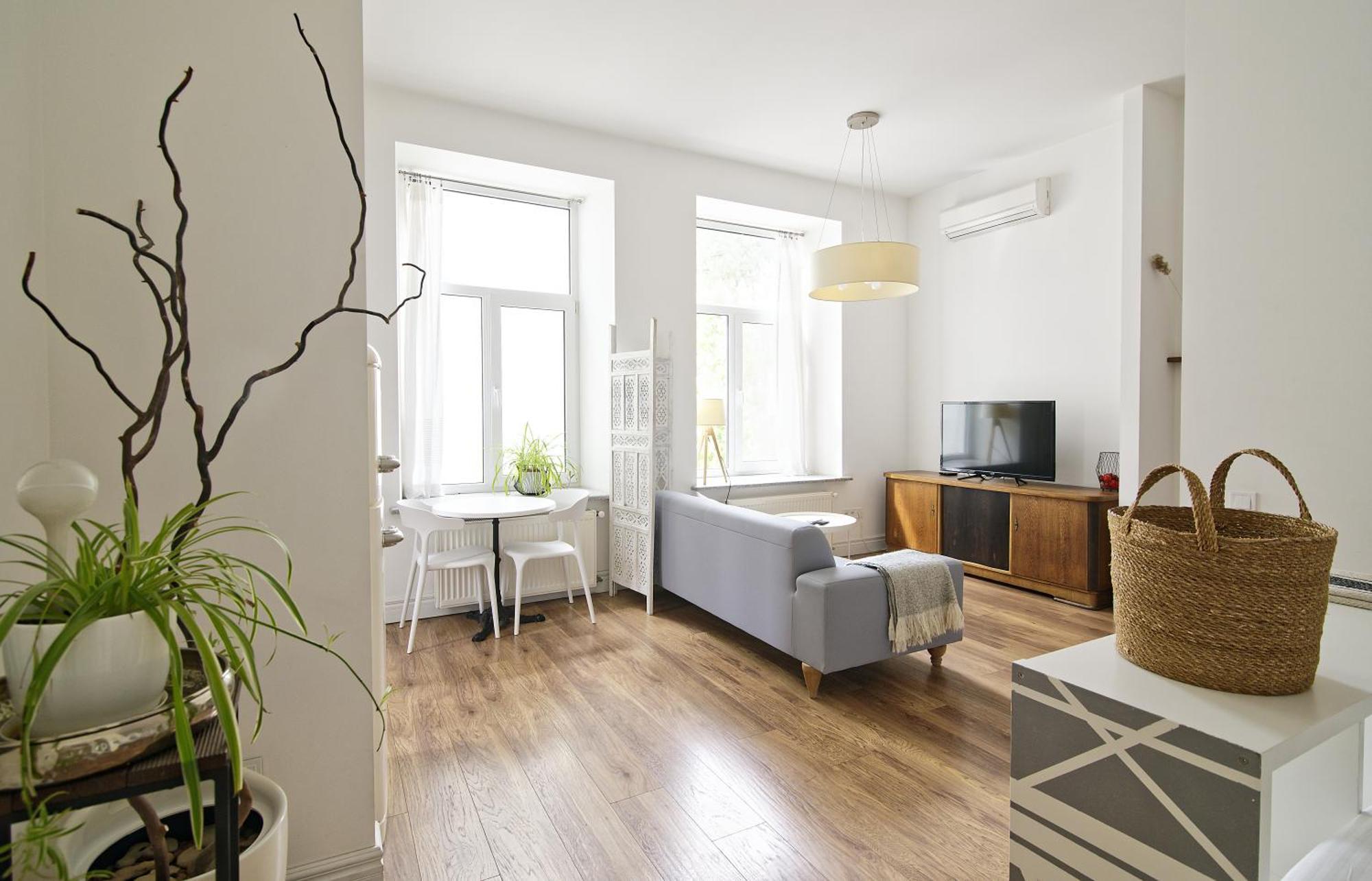 White Door Apartments Heart Of Odessa 1 Exterior foto